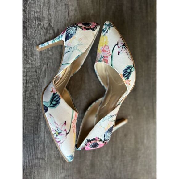 Bandolino Floral Heels - Multicolor - Picture 5 of 9